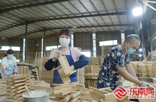 松溪龍竹工貿(mào) 訂單激增，竹制品加工熱火朝天